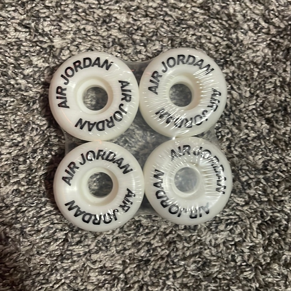 AIR JORDAN Skate Wheels